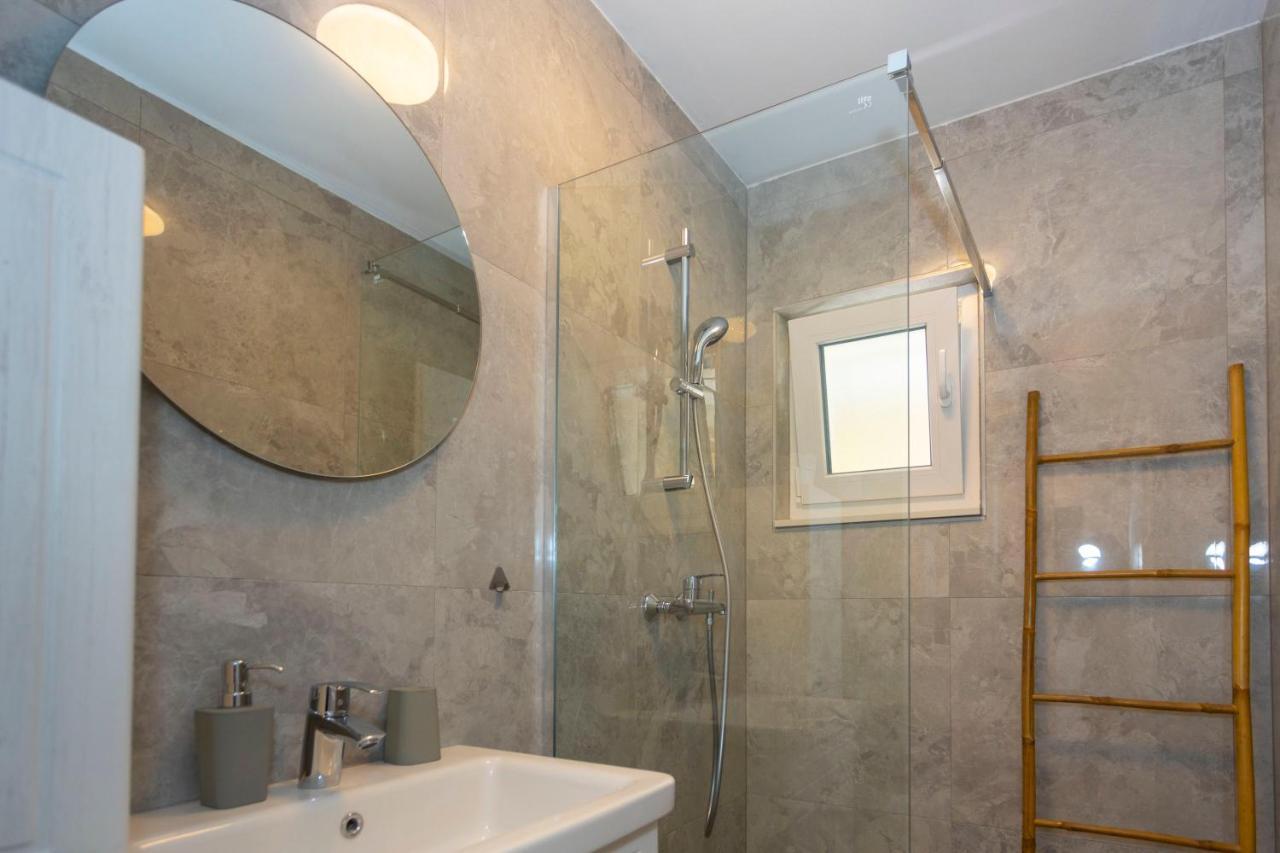 City Apartment Nora, Old Town Located, Free Parking Макарска Екстериор снимка