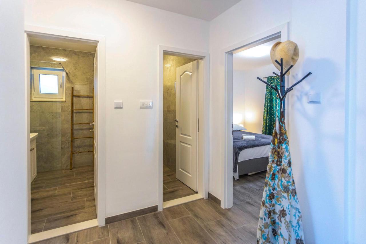 City Apartment Nora, Old Town Located, Free Parking Макарска Екстериор снимка