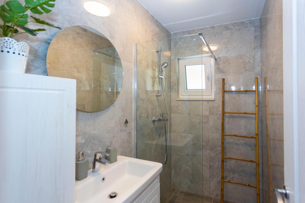 City Apartment Nora, Old Town Located, Free Parking Макарска Екстериор снимка