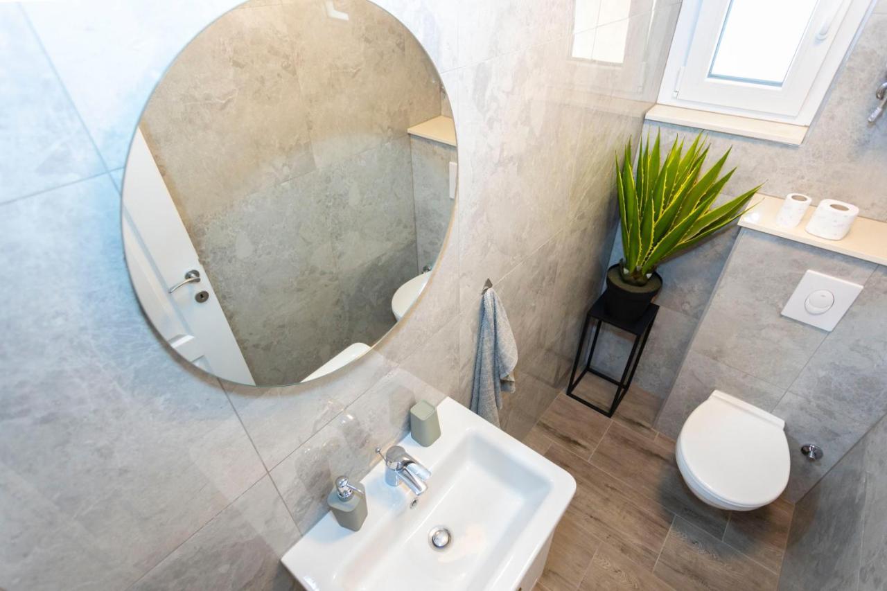 City Apartment Nora, Old Town Located, Free Parking Макарска Екстериор снимка