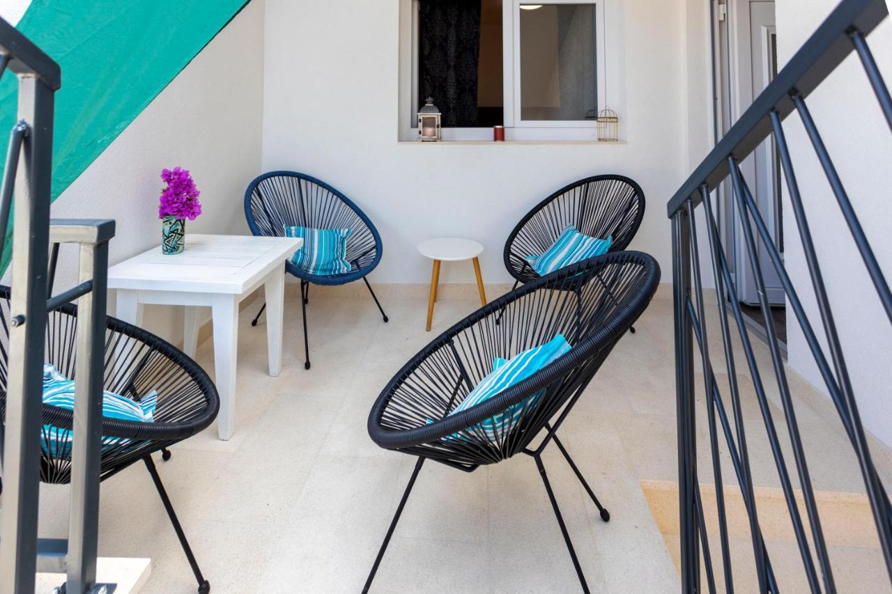 City Apartment Nora, Old Town Located, Free Parking Макарска Екстериор снимка